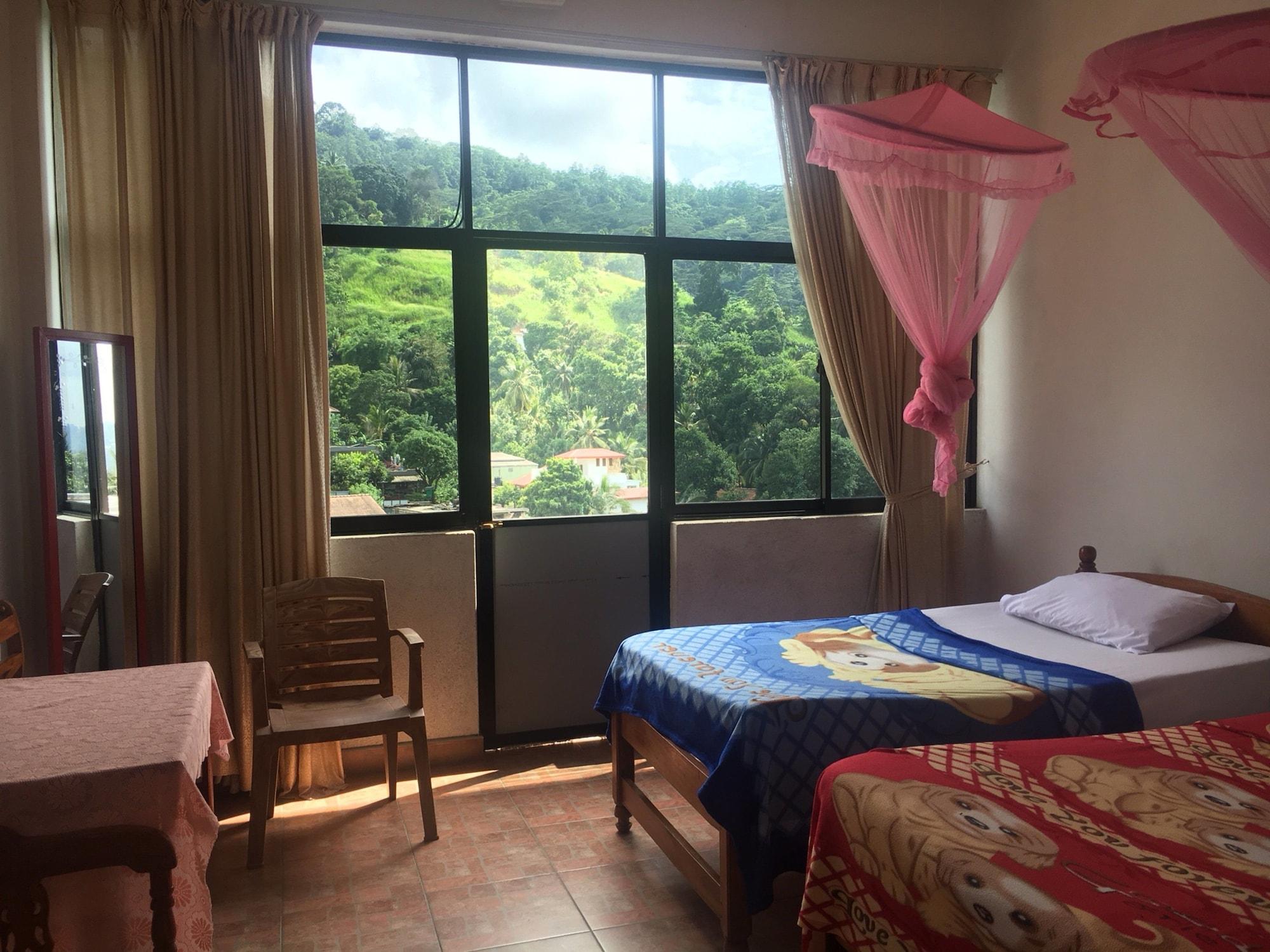 Majestic Tourist Hotel Kandy Eksteriør billede