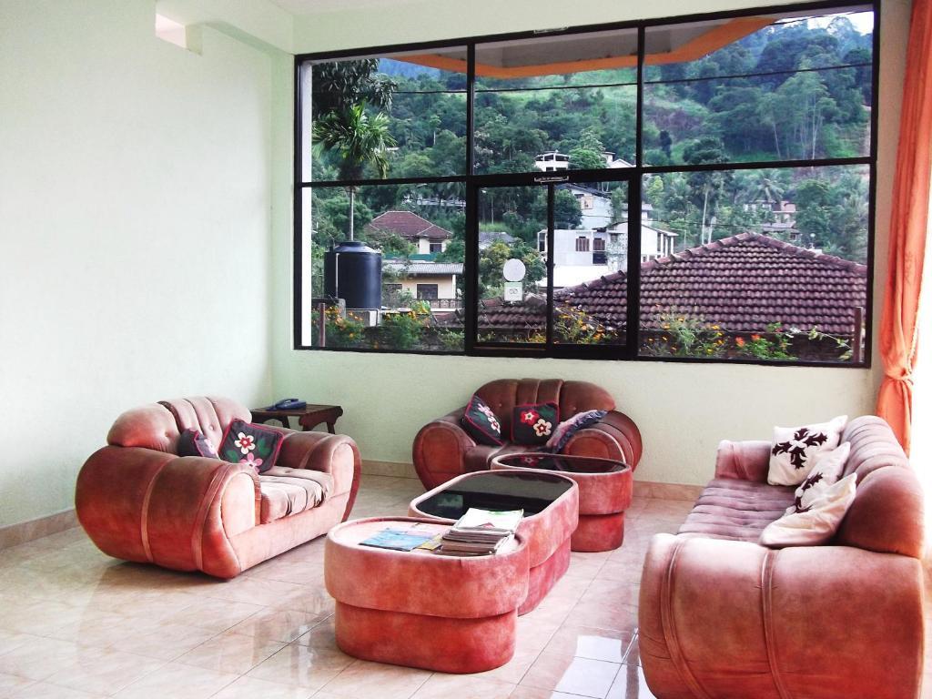 Majestic Tourist Hotel Kandy Eksteriør billede
