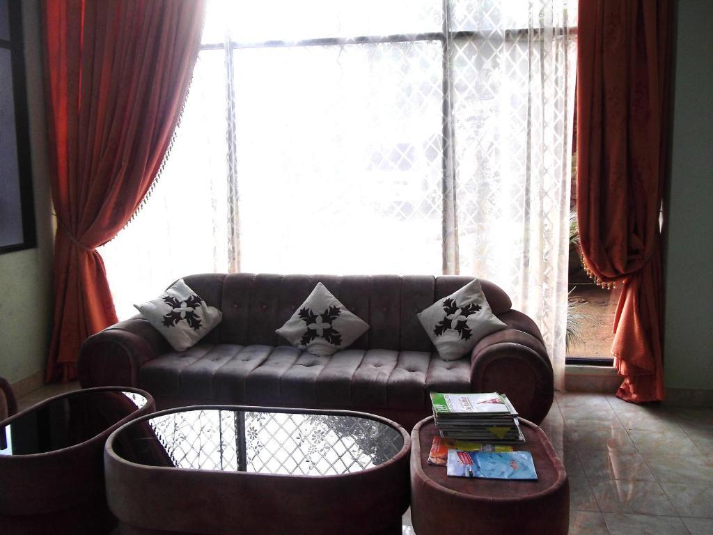 Majestic Tourist Hotel Kandy Eksteriør billede