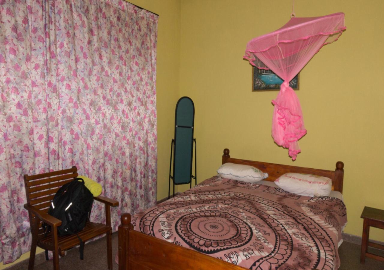 Majestic Tourist Hotel Kandy Eksteriør billede