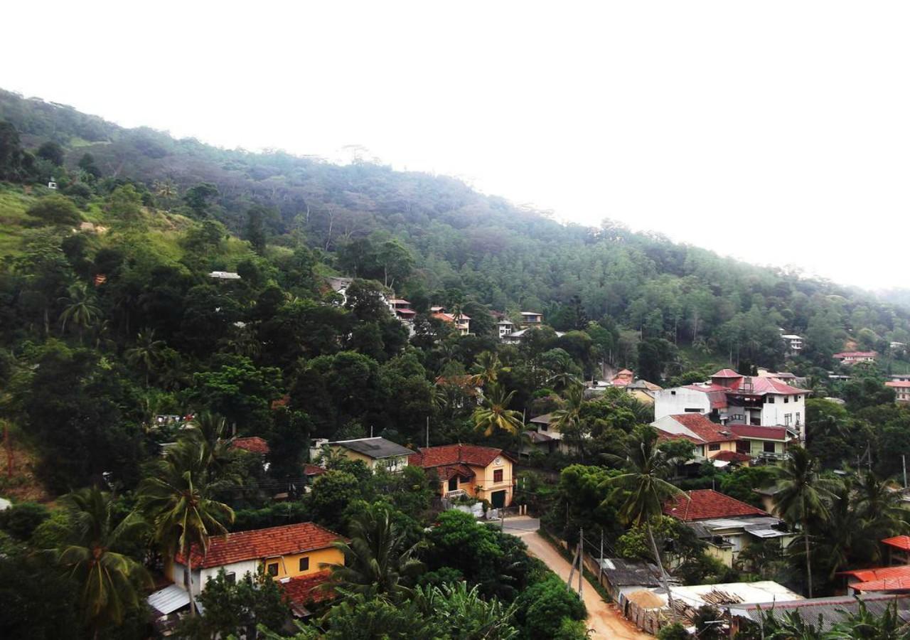 Majestic Tourist Hotel Kandy Eksteriør billede